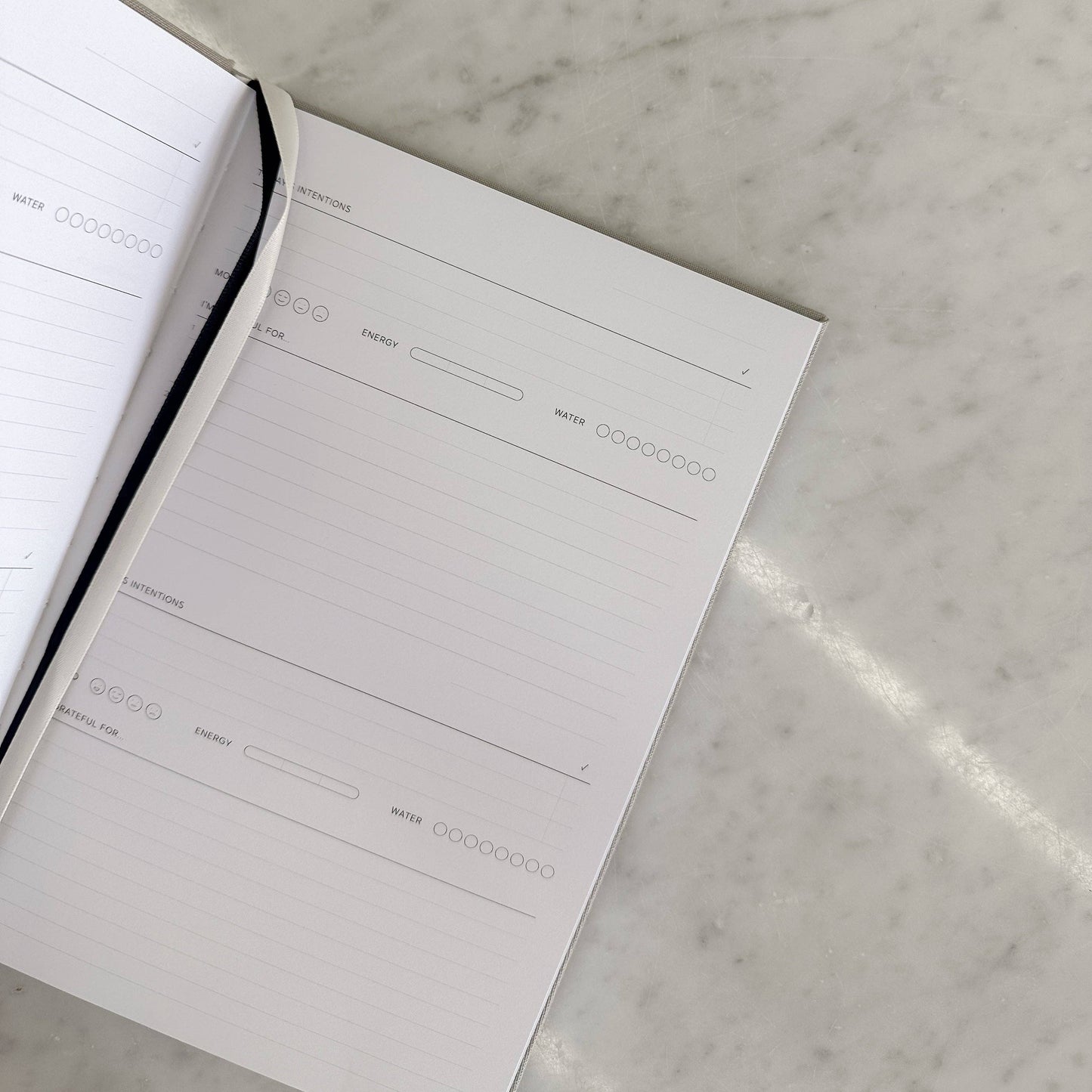Rosie Papeterie - The Gratitude Journal