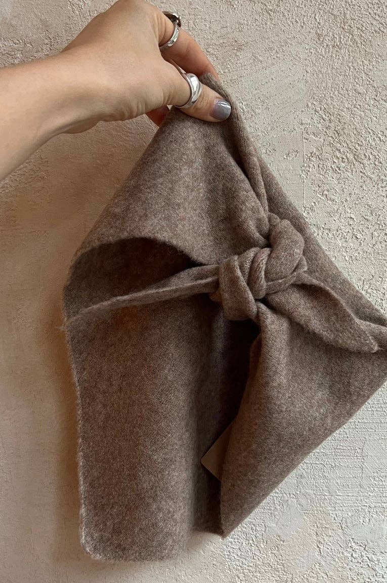 Billy Bamboo - FUZZY WOOL CRAVAT SCARF