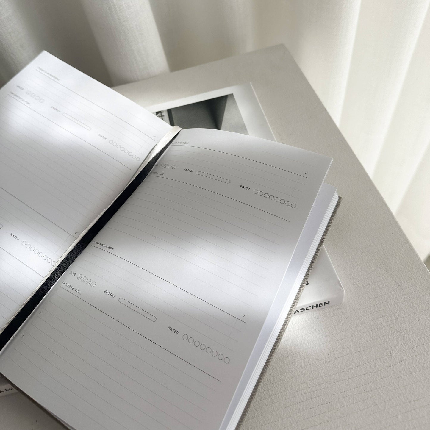 Rosie Papeterie - The Gratitude Journal