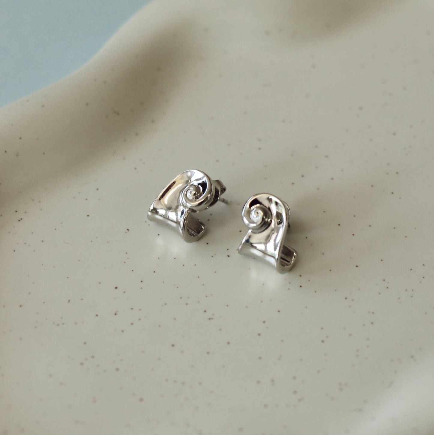 Horace Jewelry - Jalia swirl earrings
