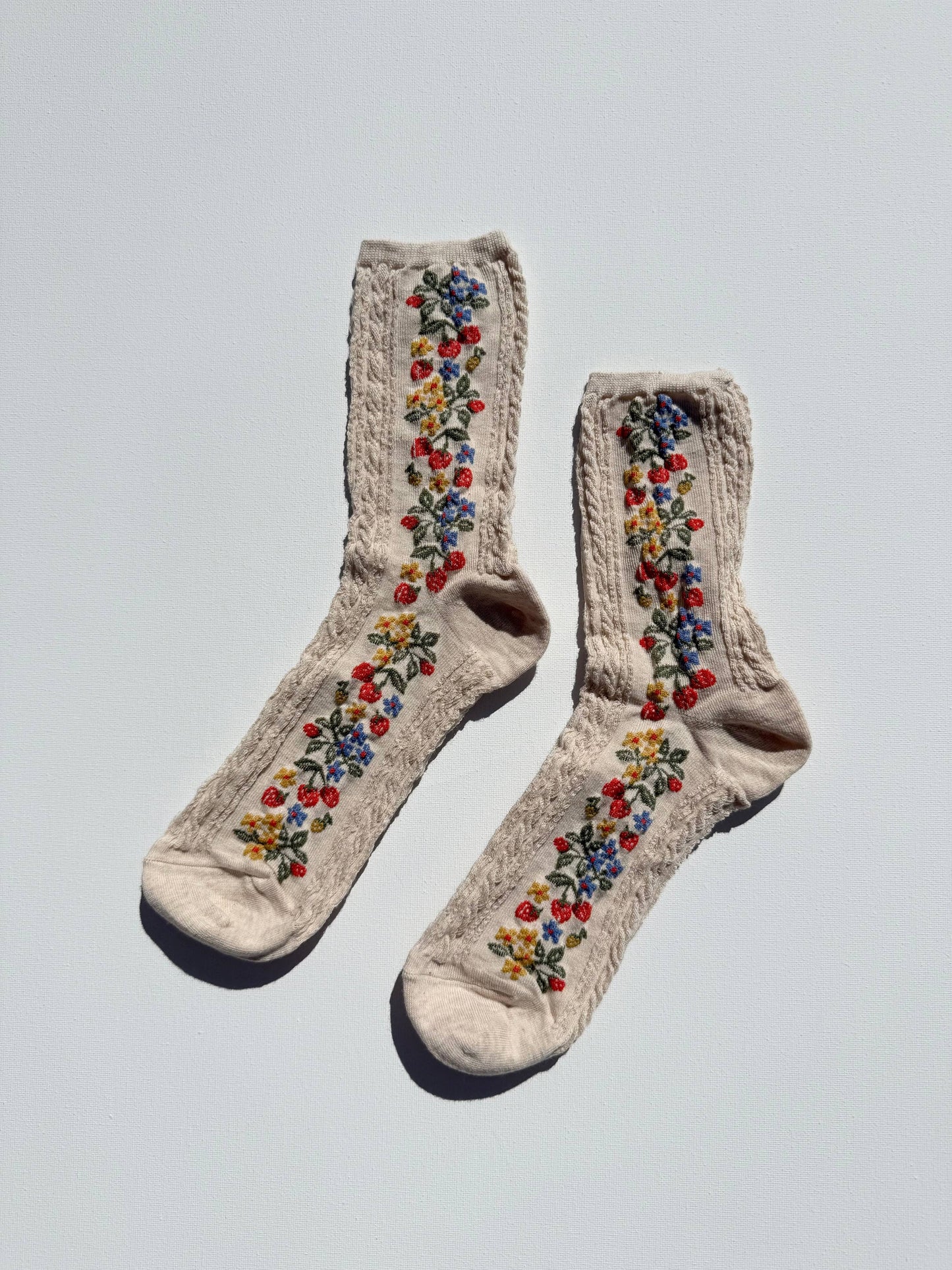 Billy Bamboo - WILD STRAWBERRY SOCKS